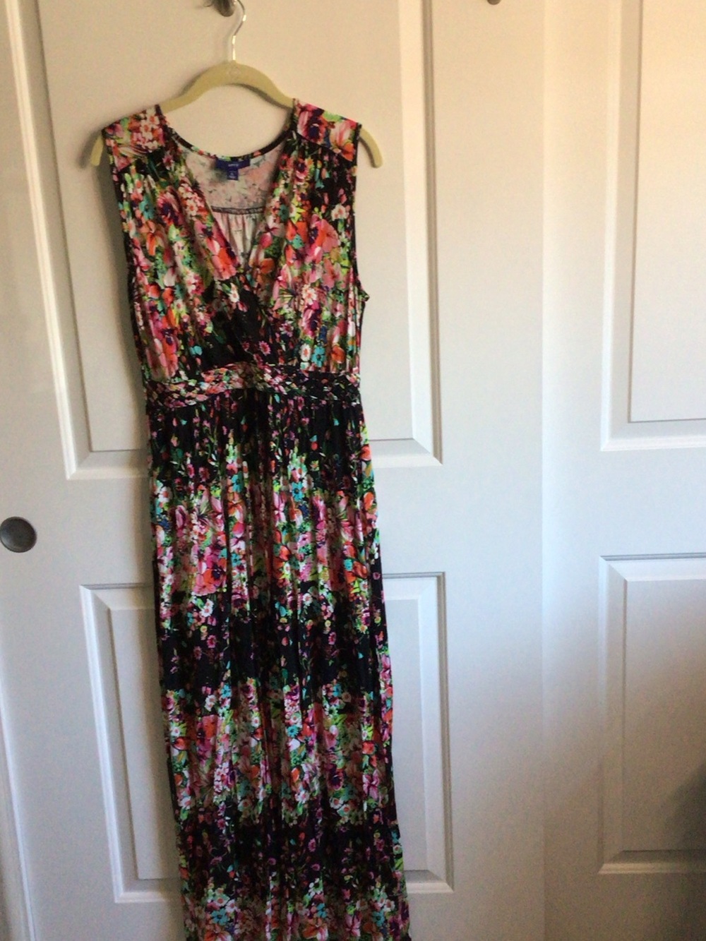 Apt. 9 Floral Maxi Dress in Black and Multicolor PL